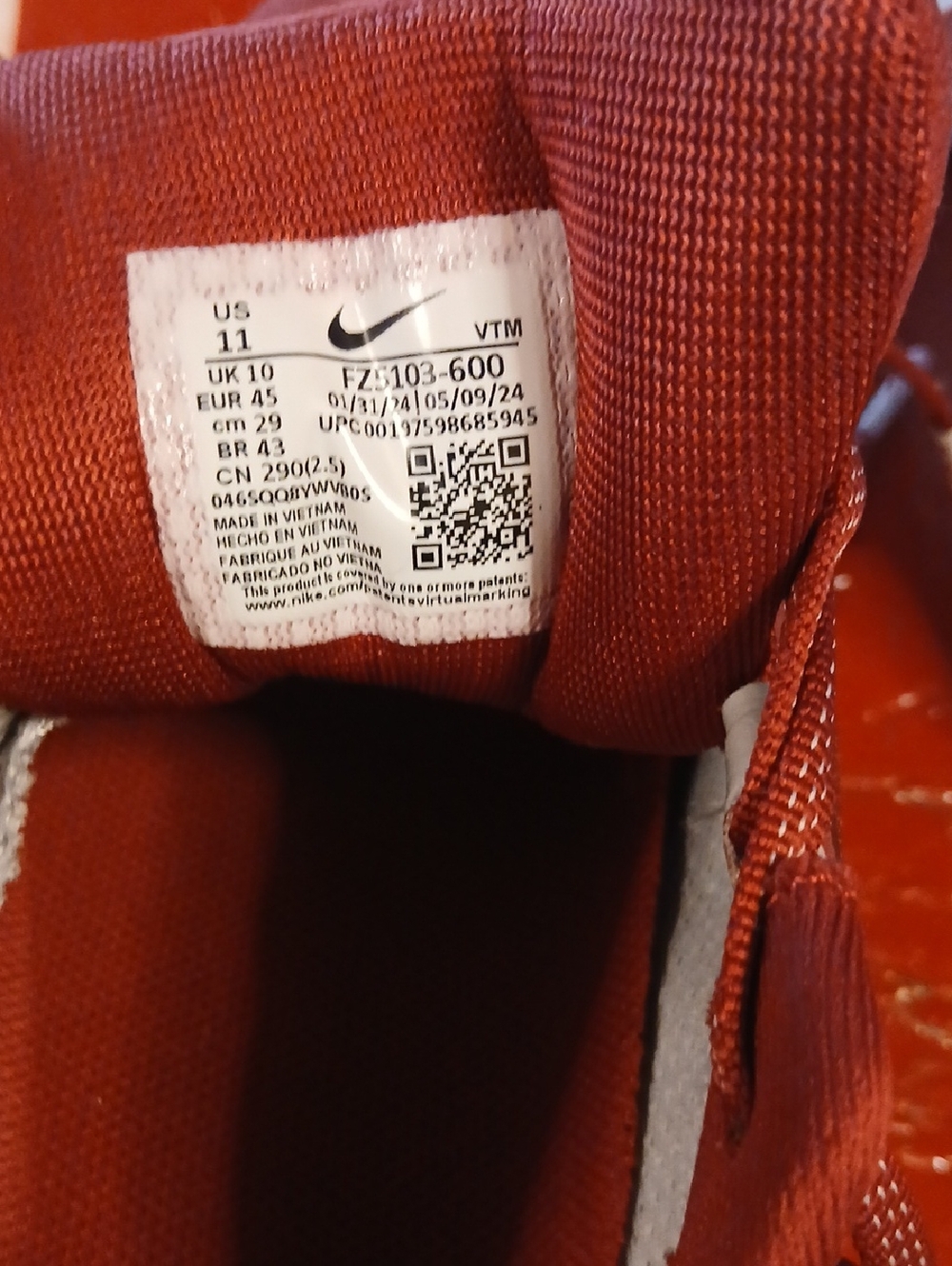 Mens Size 11 Nike Alabama Running Shoes - Picture 6 of 7